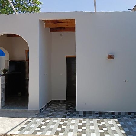 Studio House Luxor Exteriör bild